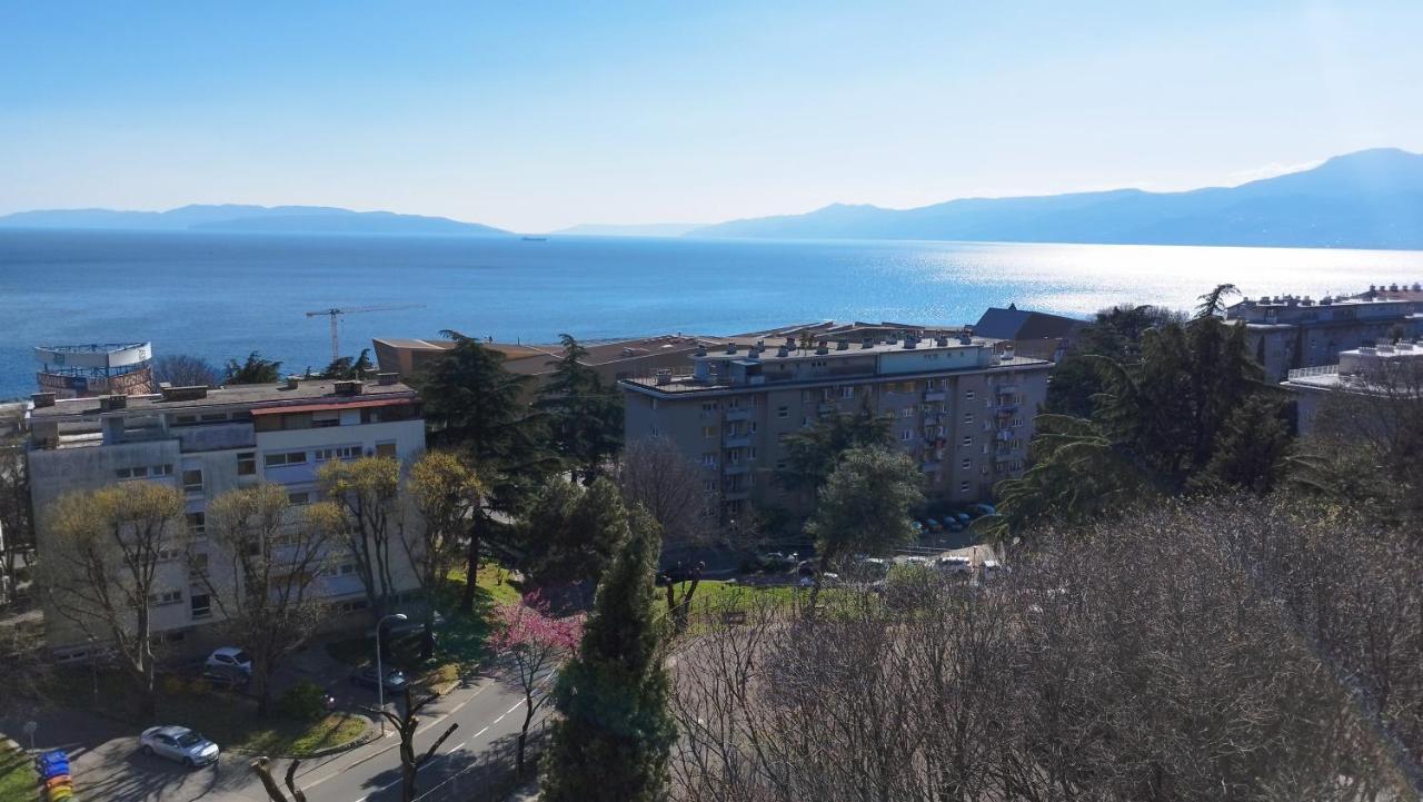 Appartamento Apolonija Fiume Esterno foto